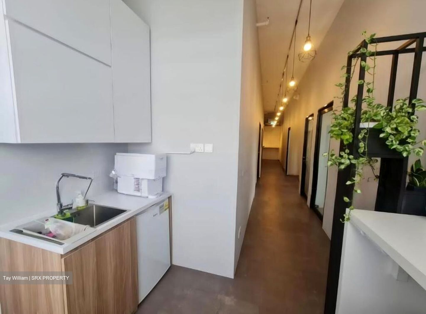 Midview City (D20), Factory #496781561